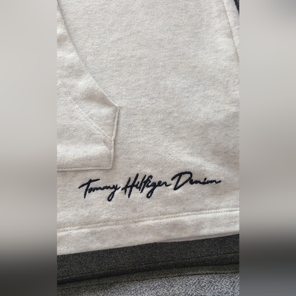 Tommy Hilfiger Overall Skirt Size Medium - Picture 4 of 13